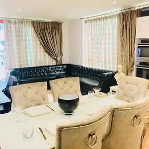 Luxury North Greenwich London